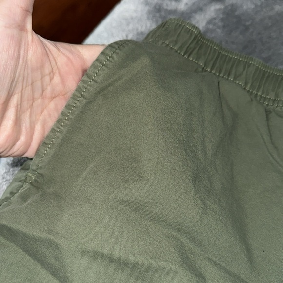 Gap Men’s 7" Easy Shorts With E-Waist, Desert Cactus - Picture 4 of 13